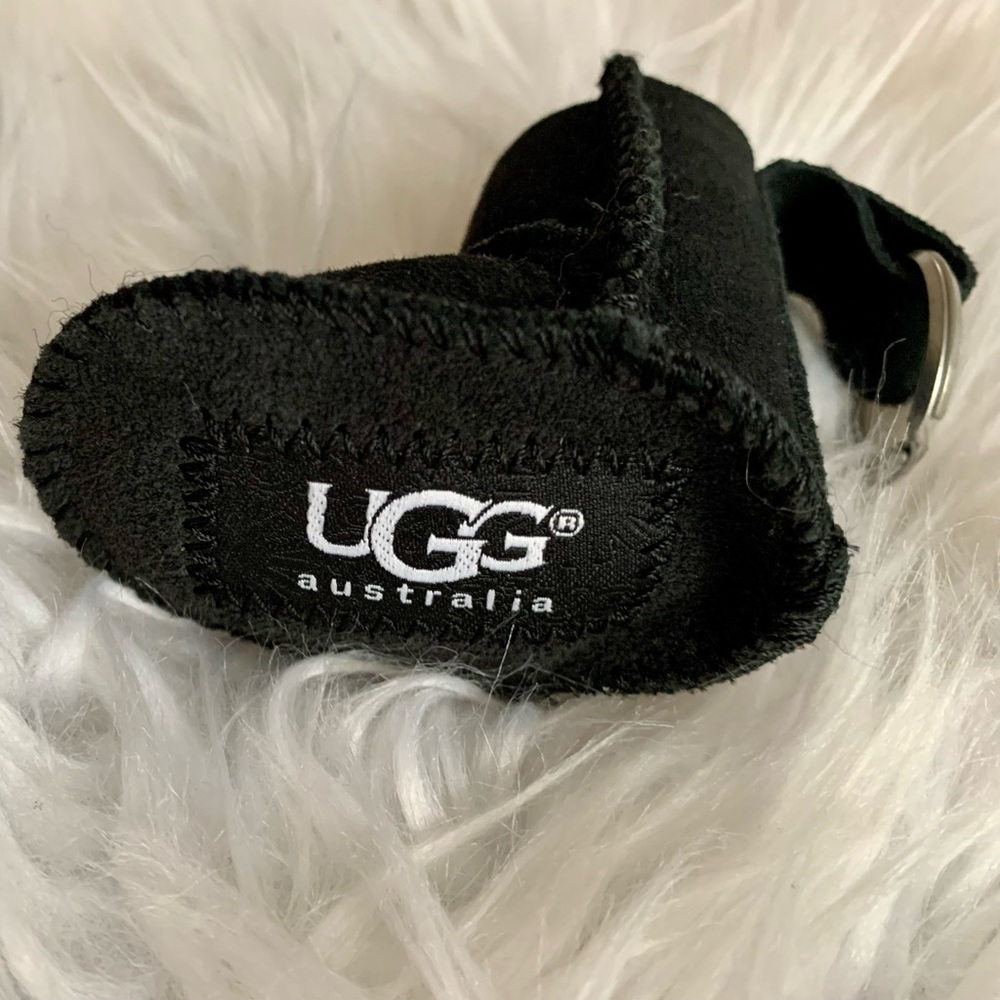NWOT UGG Australia Mini Black Shearling Boot Keychain - Picture 1 of 4